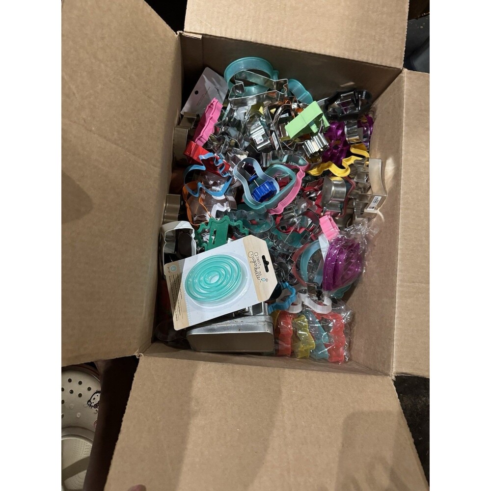 Lot of 180+ Cookie Cutters – Mixed Shapes & Themes